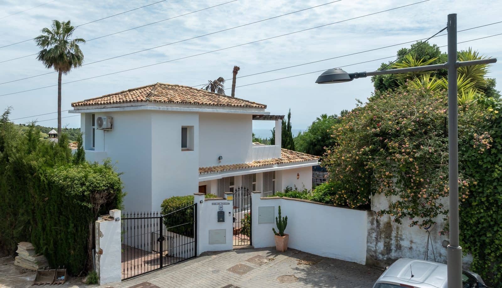 3 sypialnia Willa na sprzedaż w Estepona z basenem garażem - 750 000 € (Ref: 10161228)