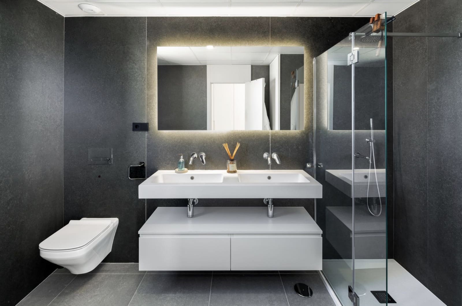 3 sypialnia Penthouse na sprzedaż w Marbella z basenem garażem - 1 590 000 € (Ref: 10161239)