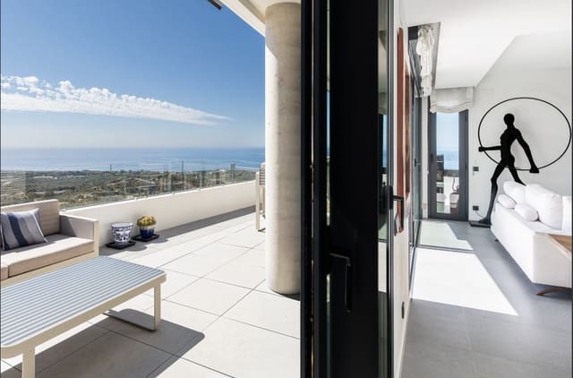 3 sypialnia Penthouse na sprzedaż w Alicate, Marbella z basenem garażem - 1 590 000 € (Ref: 10161239)