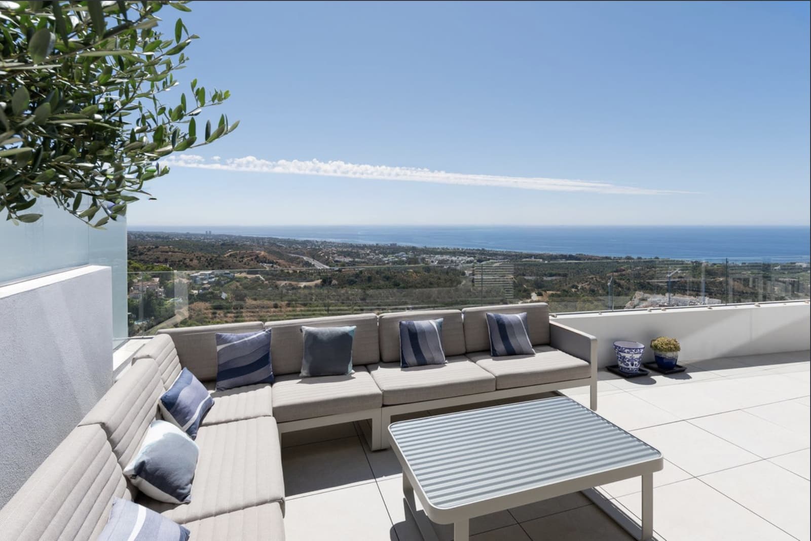 3 sypialnia Penthouse na sprzedaż w Marbella z basenem garażem - 1 590 000 € (Ref: 10161239)