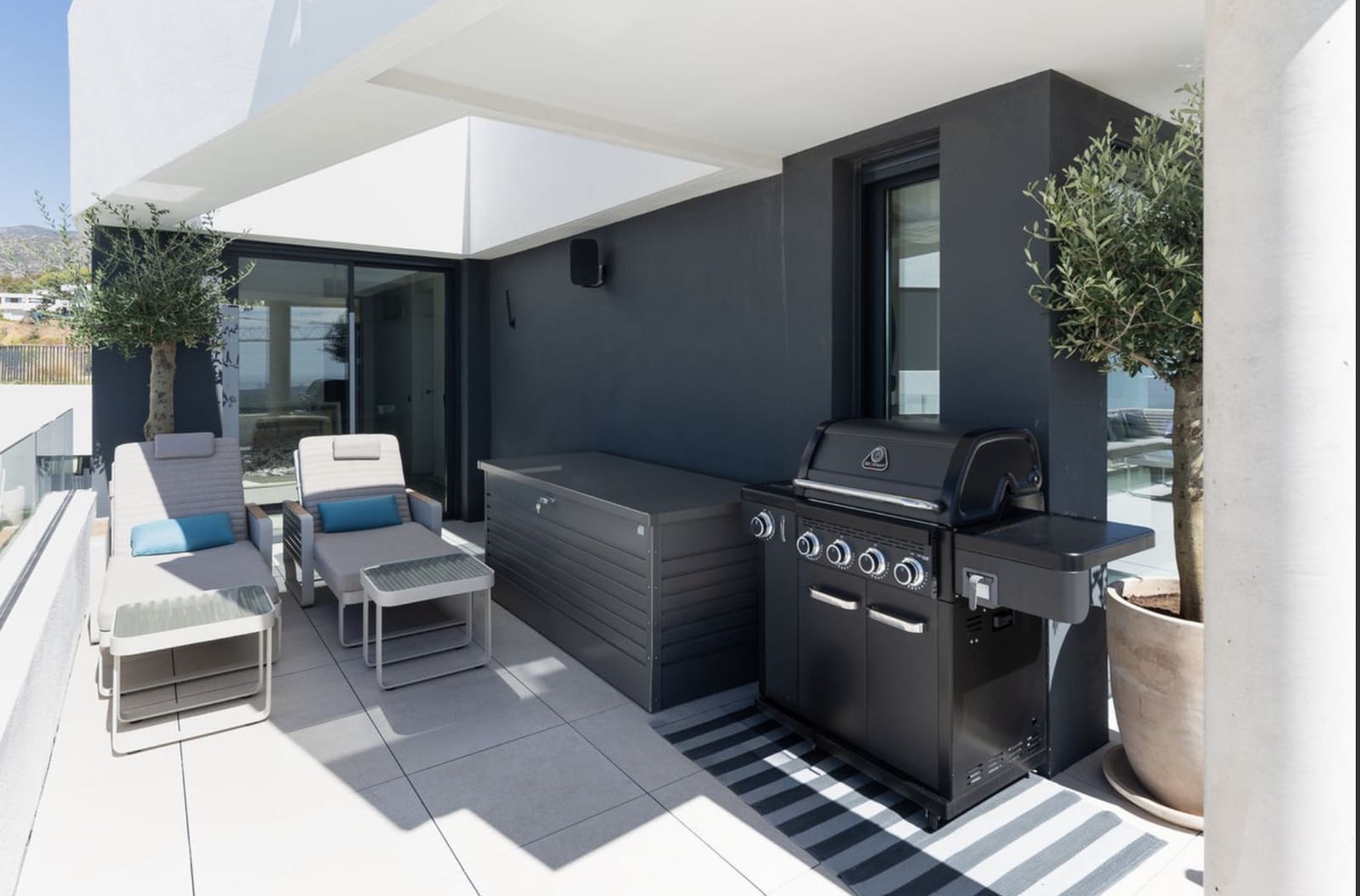 3 sypialnia Penthouse na sprzedaż w Marbella z basenem garażem - 1 590 000 € (Ref: 10161239)