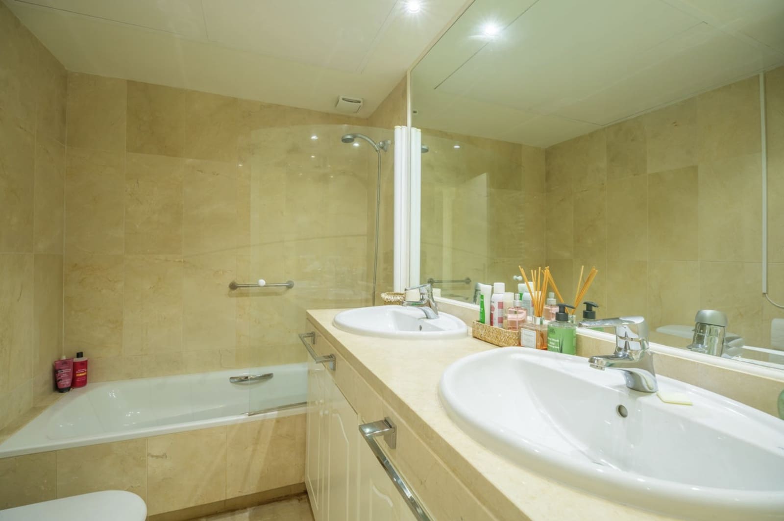 3 bedroom Penthouse for sale in Estepona with pool garage - € 1,000,000 (Ref: 10164812)