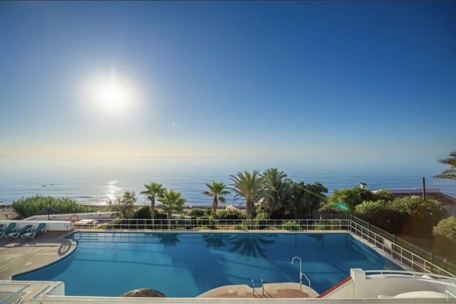 3 slaapkamer Penthouse te koop in Estepona met zwembad garage - € 1.000.000 (Ref: 10164812)