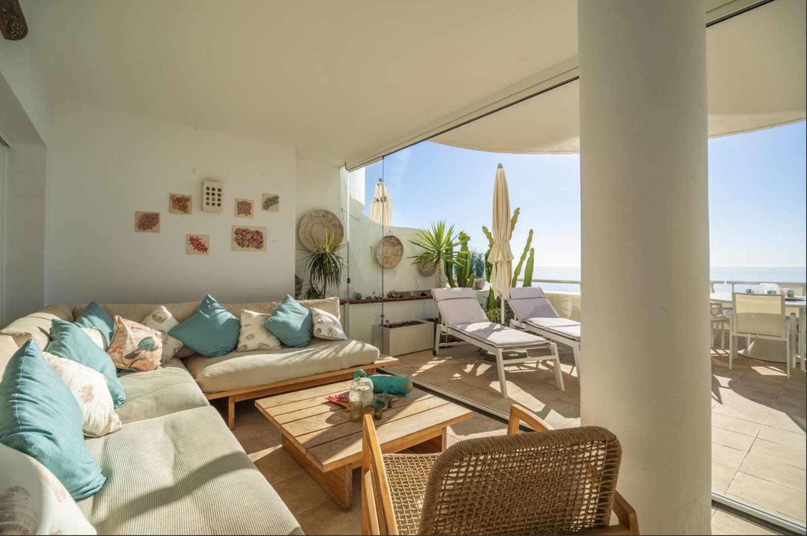 3 bedroom Penthouse for sale in Estepona with pool garage - € 1,000,000 (Ref: 10164812)