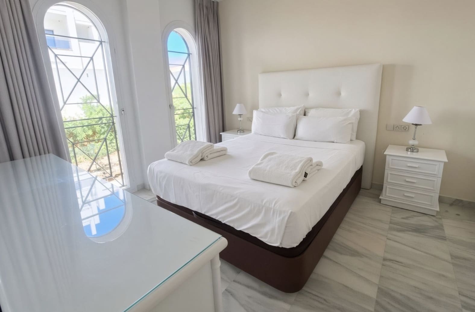 2 slaapkamer Appartement te koop in Bahia Dorada met zwembad garage - € 515.000 (Ref: 10164816)