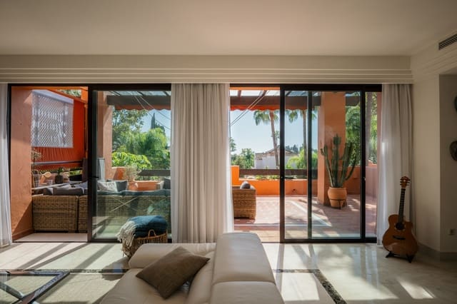 4 quarto Penthouse para venda em Nueva Andalucia, Marbella com piscina garagem - 2 795 000 € (Ref: 10164819)