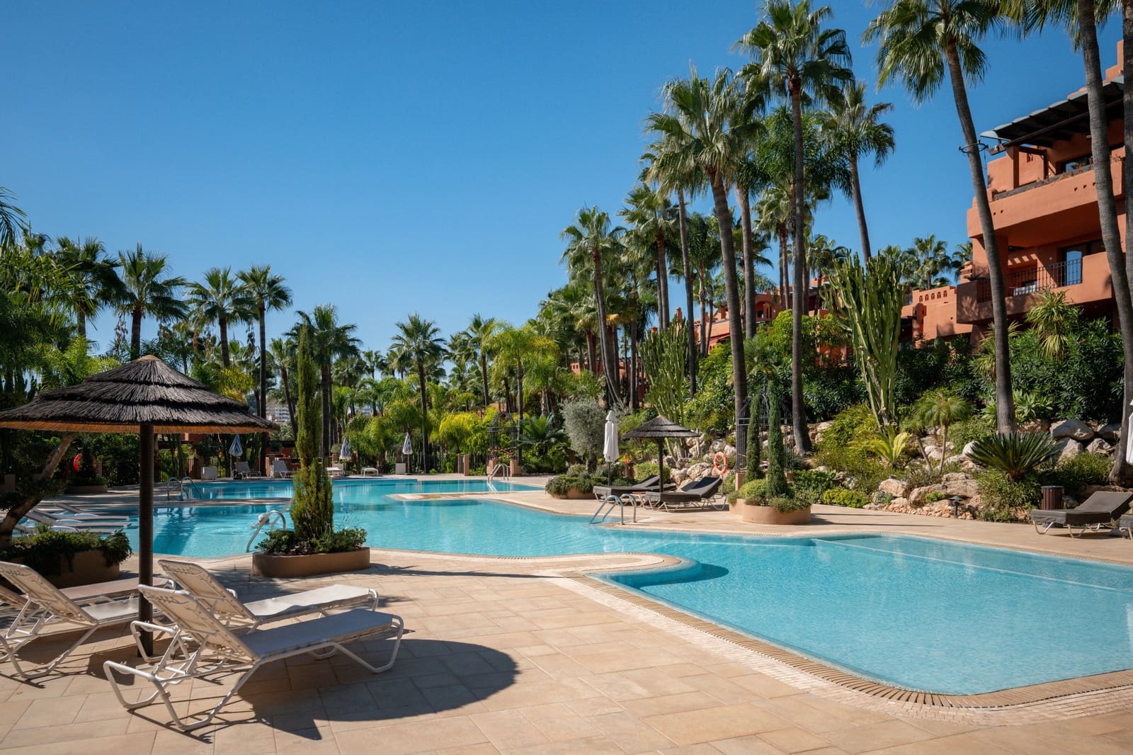 4 quarto Penthouse para venda em Nueva Andalucia com piscina garagem - 2 795 000 € (Ref: 10164819)