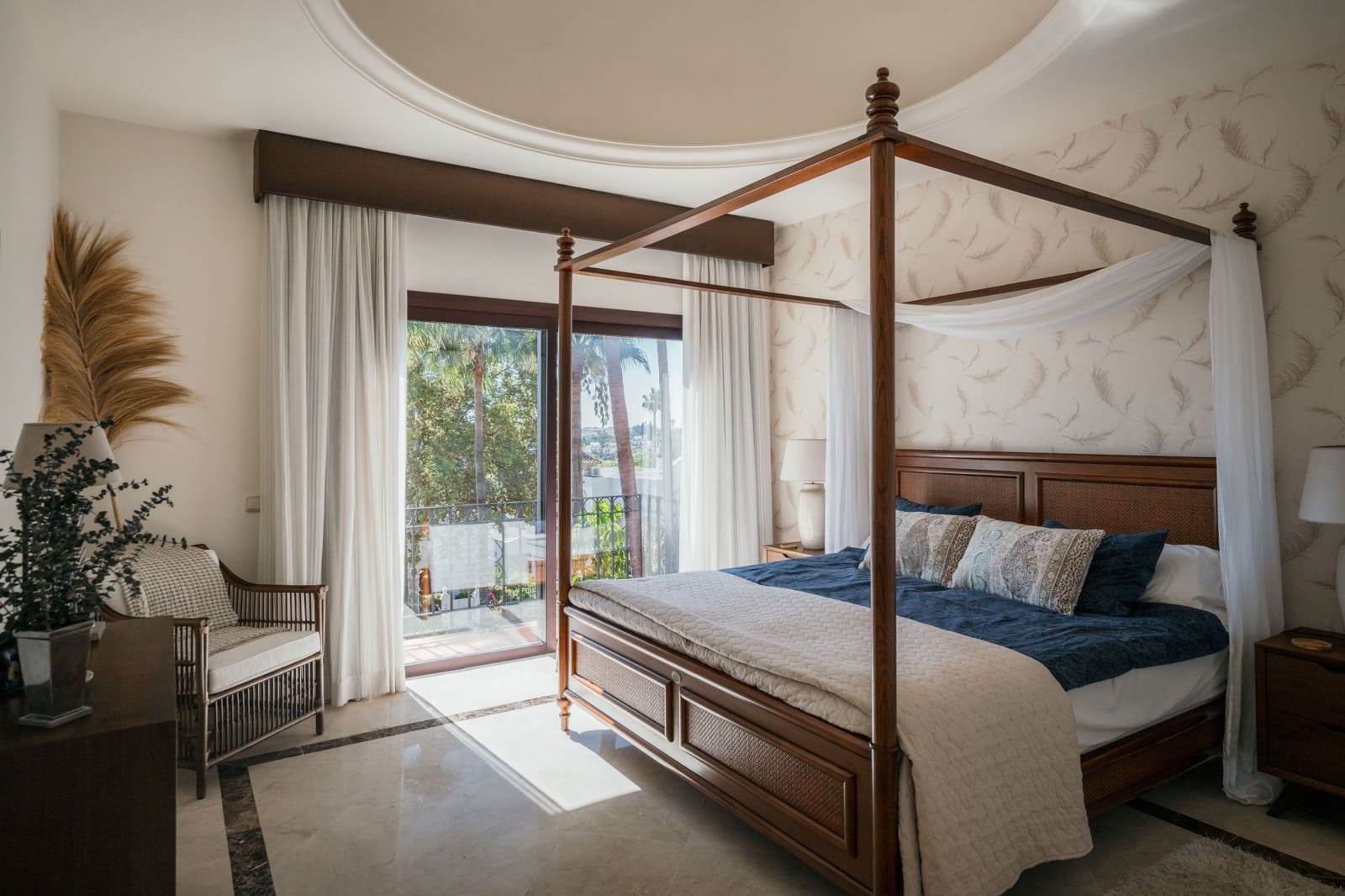4 quarto Penthouse para venda em Nueva Andalucia com piscina garagem - 2 795 000 € (Ref: 10164819)