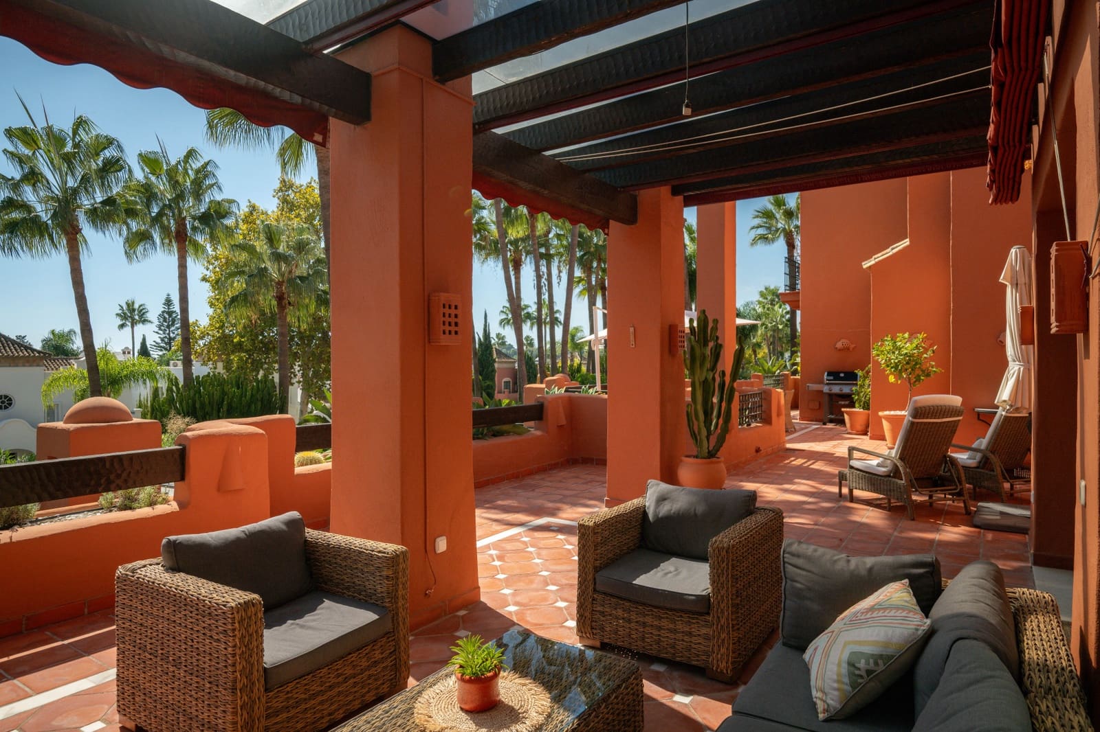 4 quarto Penthouse para venda em Nueva Andalucia com piscina garagem - 2 795 000 € (Ref: 10164819)