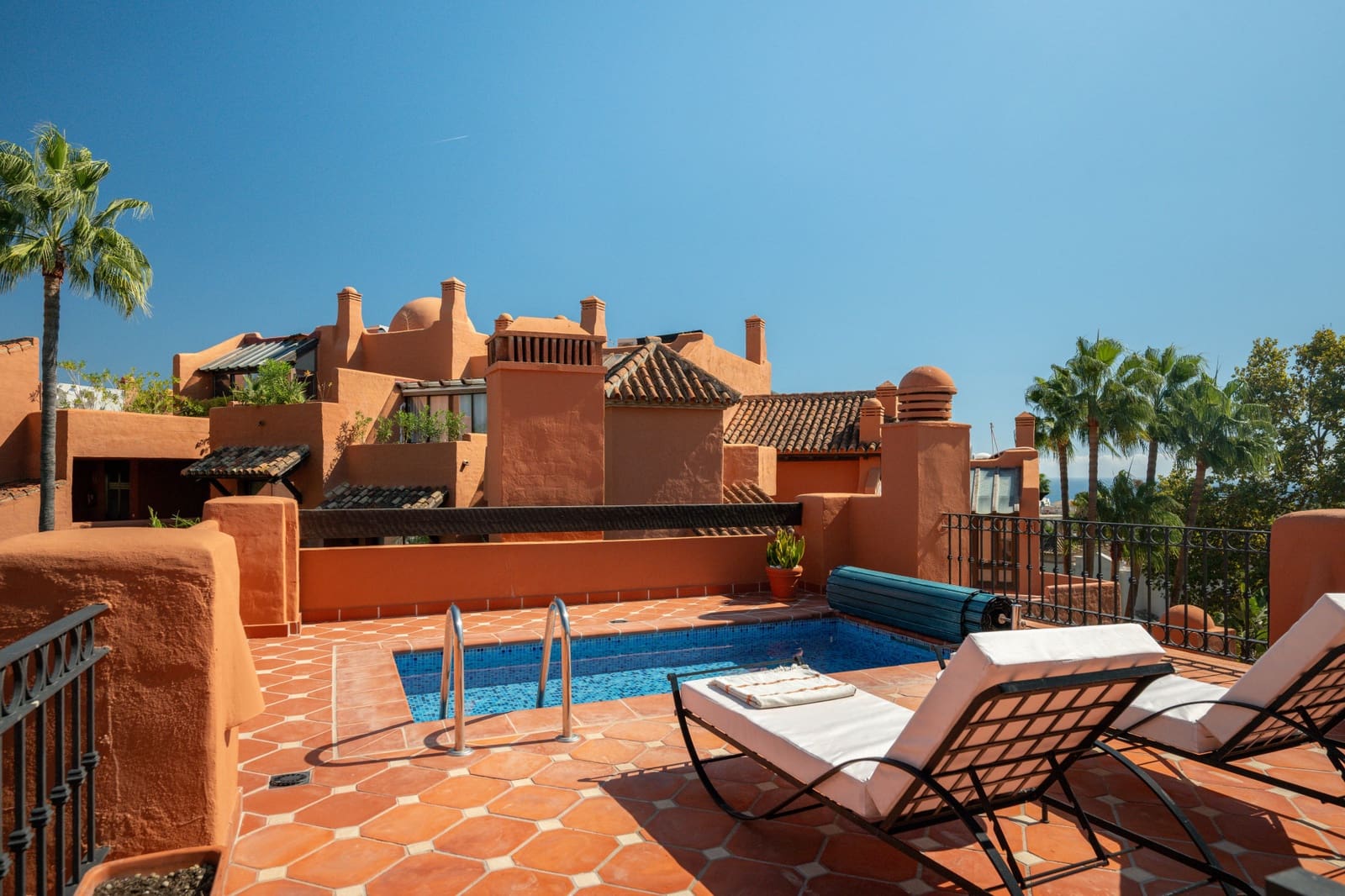4 quarto Penthouse para venda em Nueva Andalucia com piscina garagem - 2 795 000 € (Ref: 10164819)