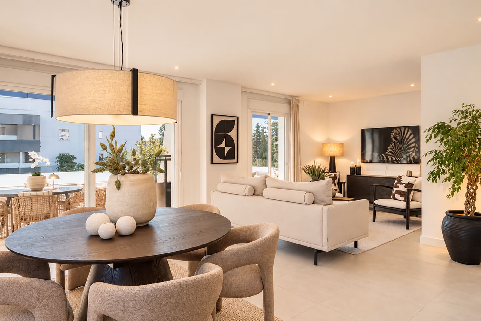 3 soveværelse Lejlighed til salg i Nueva Andalucia med swimmingpool garage - € 849.000 (Ref: 10164822)