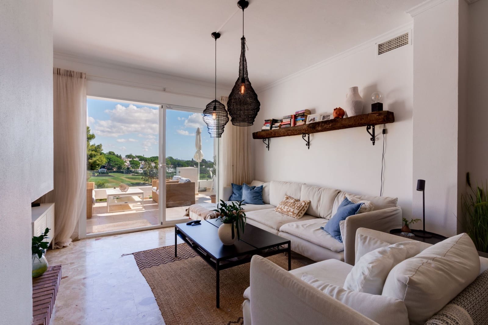 2 soverom Penthouse til salgs i Marbella med svømmebasseng garasje - € 599 000 (Ref: 10164824)
