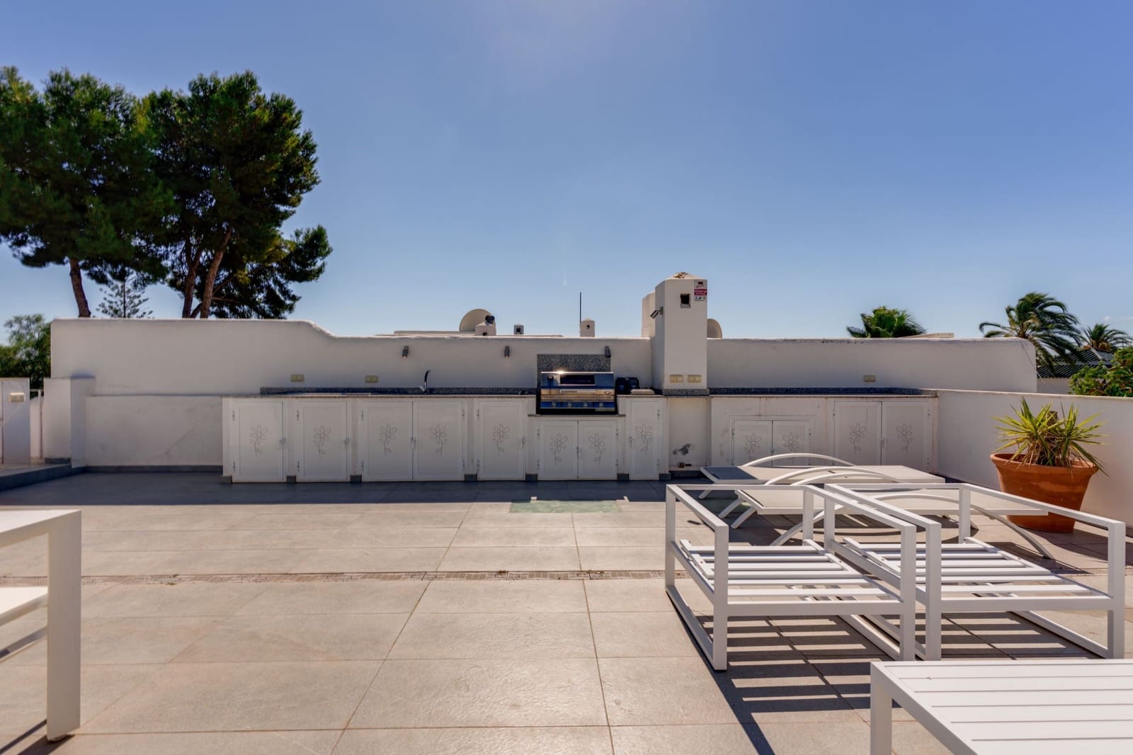 2 soverom Penthouse til salgs i Marbella med svømmebasseng garasje - € 599 000 (Ref: 10164824)