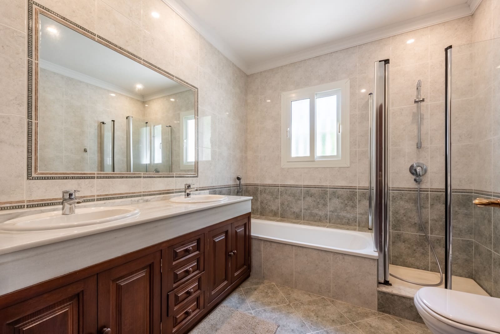 4 slaapkamer Villa te koop in Atalaya-Isdabe met zwembad garage - € 1.695.000 (Ref: 10164826)