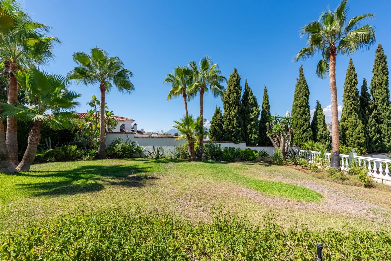 4 slaapkamer Villa te koop in Atalaya-Isdabe met zwembad garage - € 1.695.000 (Ref: 10164826)