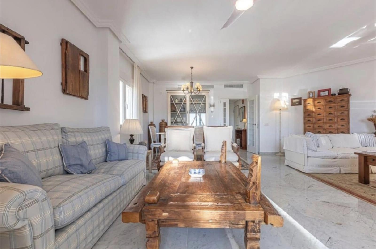 4 sypialnia Apartament na sprzedaż w Marbella z basenem garażem - 1 350 000 € (Ref: 10166326)