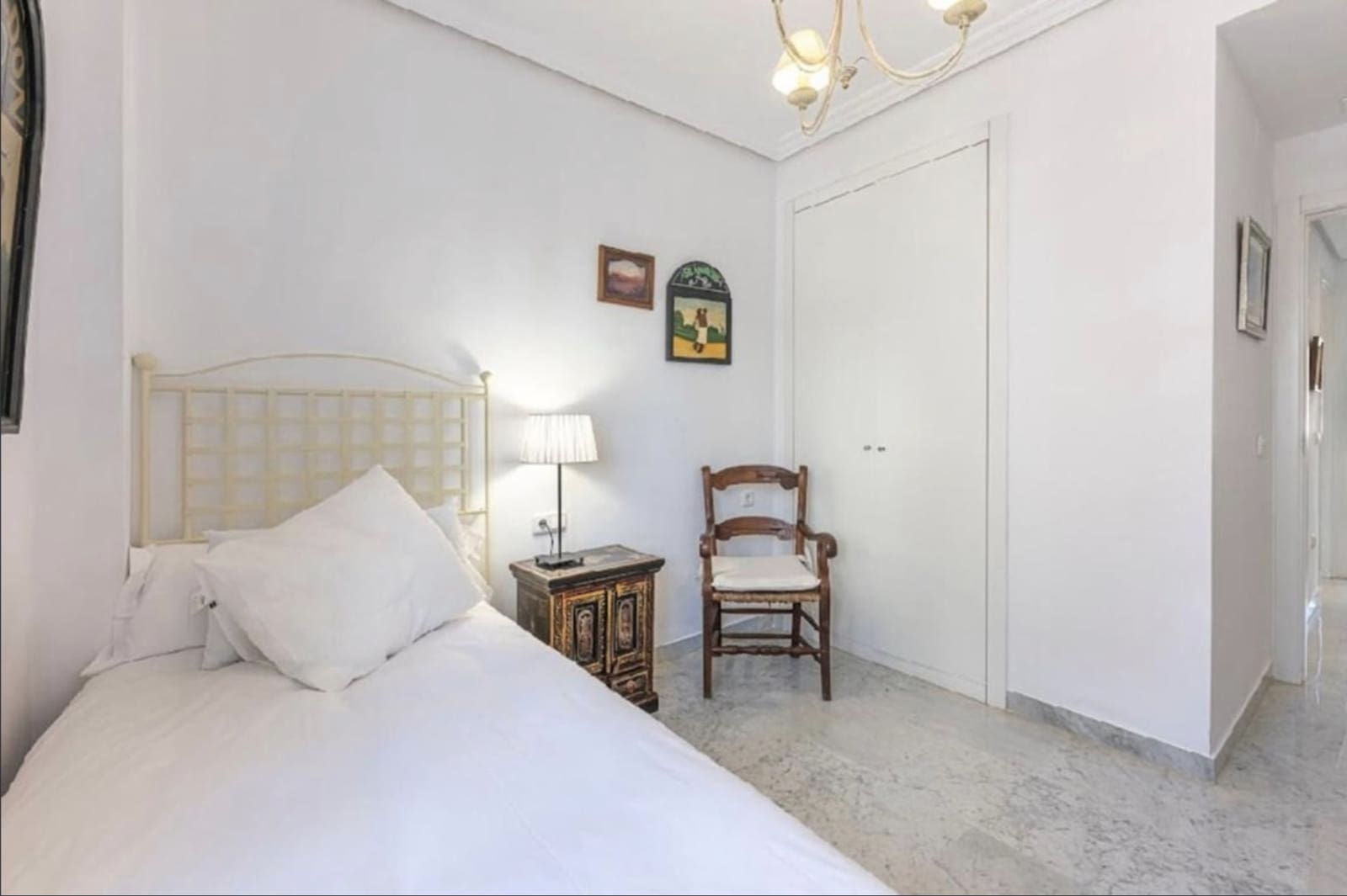 4 sypialnia Apartament na sprzedaż w Marbella z basenem garażem - 1 350 000 € (Ref: 10166326)