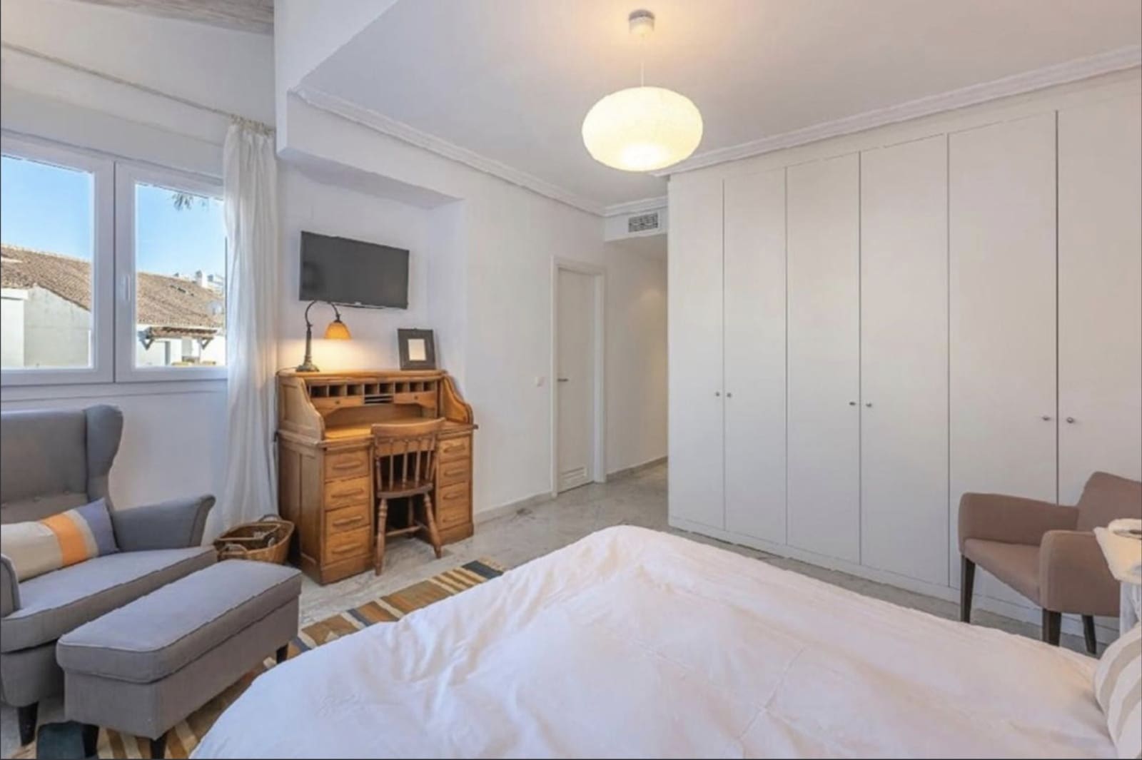 4 sypialnia Apartament na sprzedaż w Marbella z basenem garażem - 1 350 000 € (Ref: 10166326)