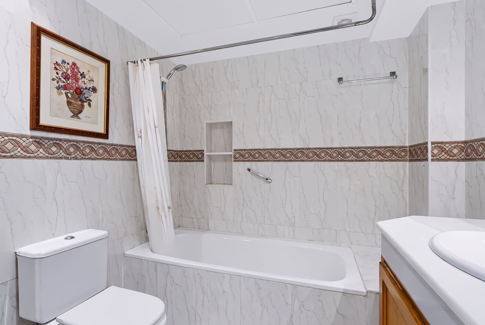2 sovrum Lägenhet till salu i Marbella med pool garage - 1 050 000 € (Ref: 10166327)