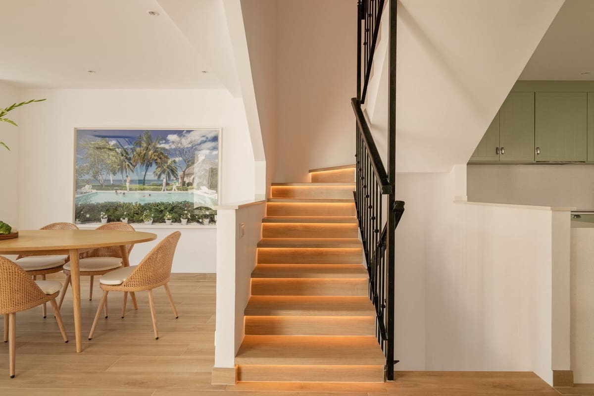 4 soveværelse Byhus til salg i San Pedro de Alcantara med garage - € 1.050.000 (Ref: 10166333)