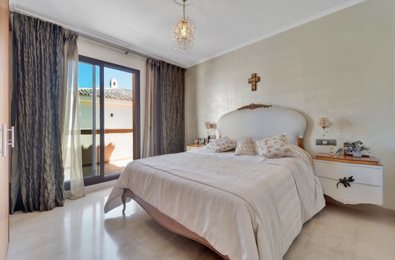 2 soveværelse Penthouse til salg i Marbella med swimmingpool garage - € 970.000 (Ref: 10166334)
