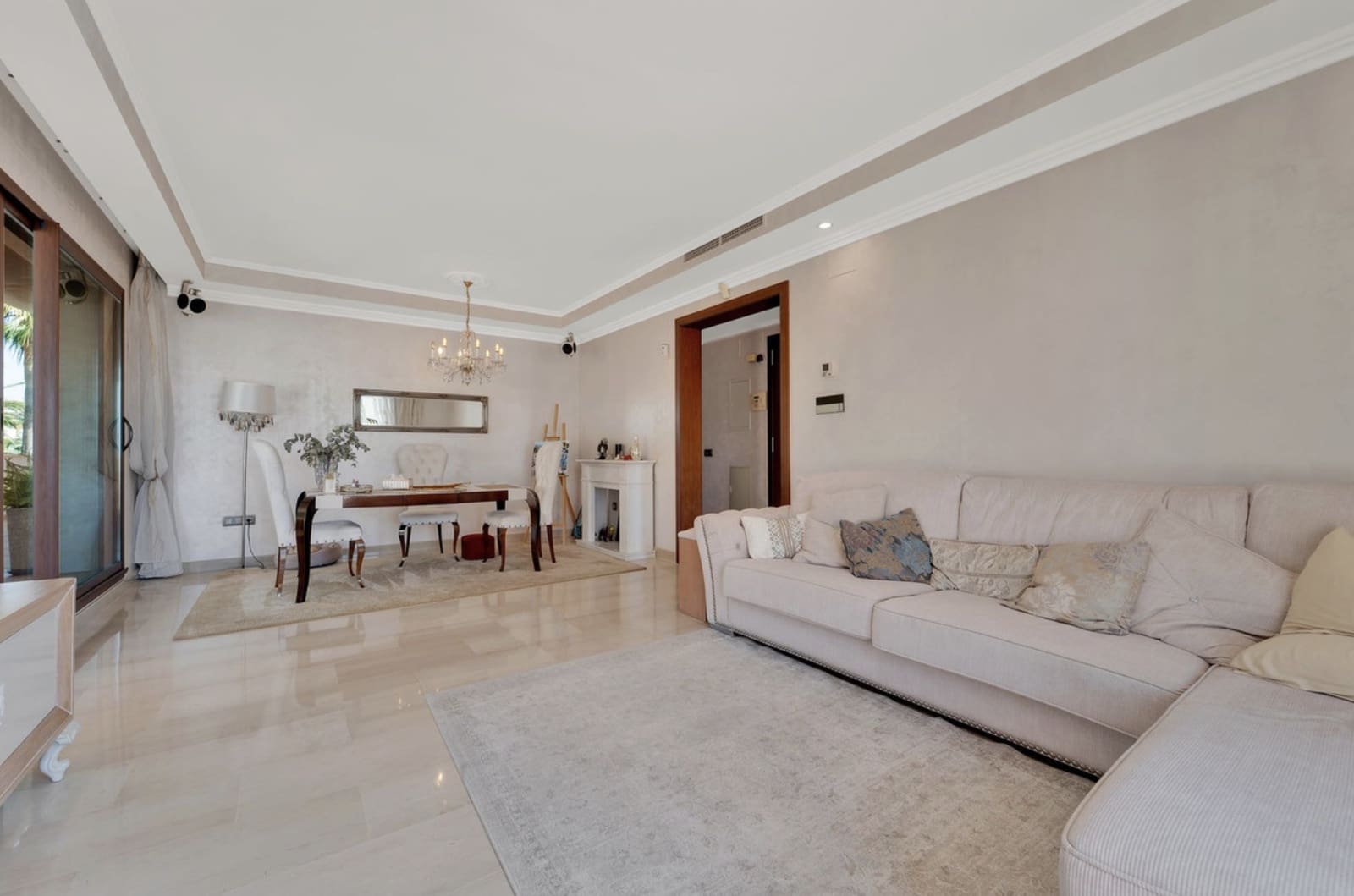 2 soveværelse Penthouse til salg i Marbella med swimmingpool garage - € 970.000 (Ref: 10166334)