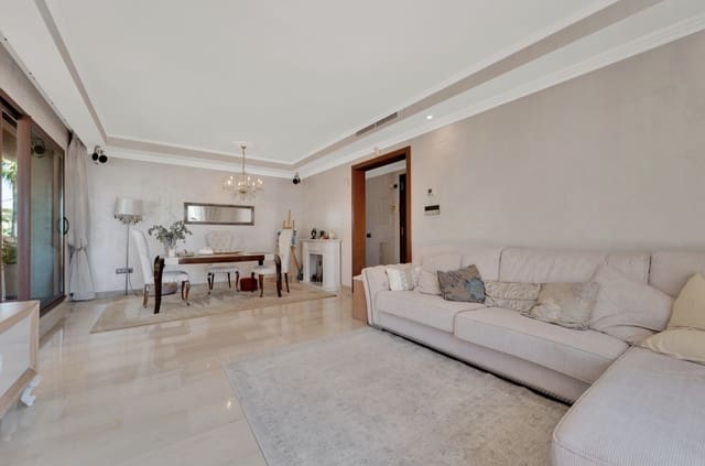 2 soveværelse Penthouse til salg i Marbella med swimmingpool garage - € 970.000 (Ref: 10166334)