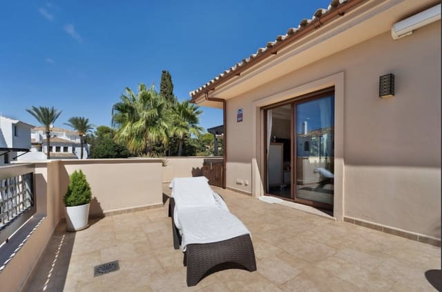 2 soveværelse Penthouse til salg i Marbella med swimmingpool garage - € 970.000 (Ref: 10166334)