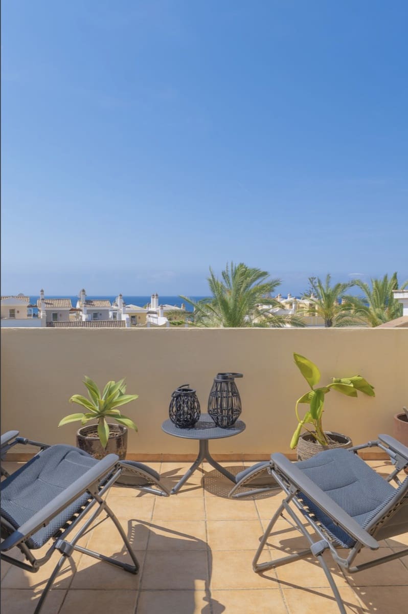 3 bedroom Townhouse for sale in Marbella with pool garage - € 1,375,000 (Ref: 10168404)