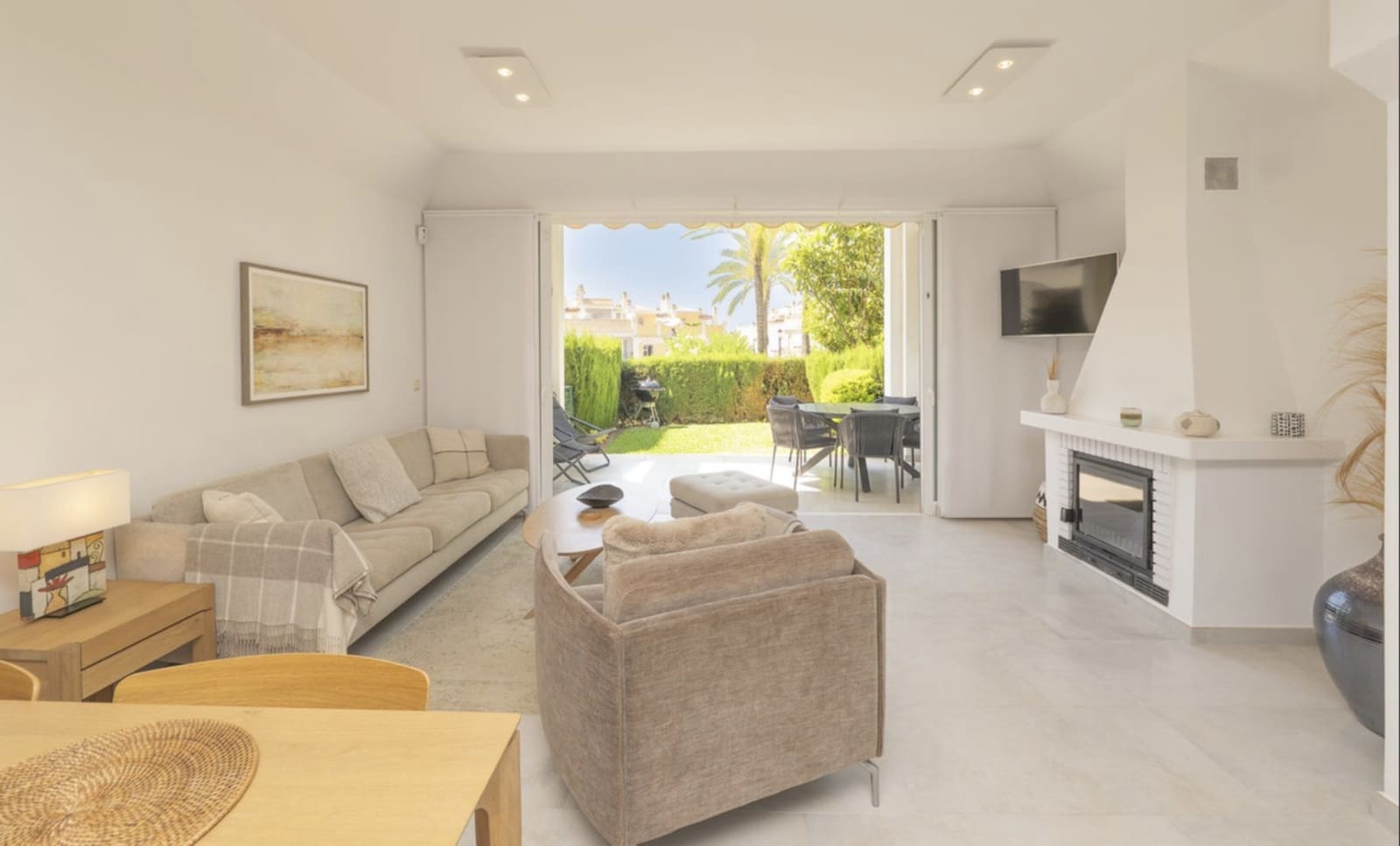3 bedroom Townhouse for sale in Marbella with pool garage - € 1,375,000 (Ref: 10168404)