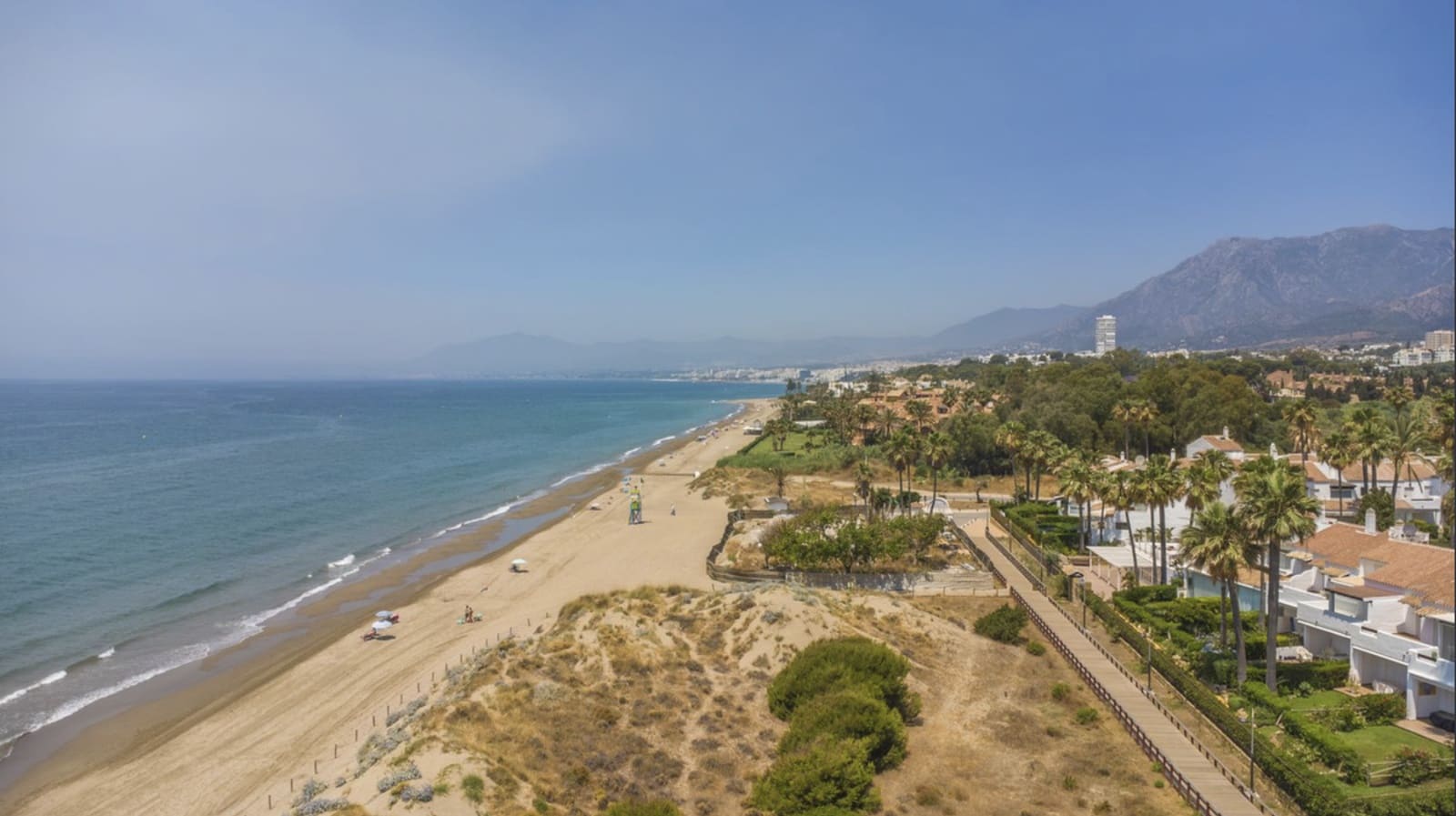 3 bedroom Townhouse for sale in Marbella with pool garage - € 1,375,000 (Ref: 10168404)