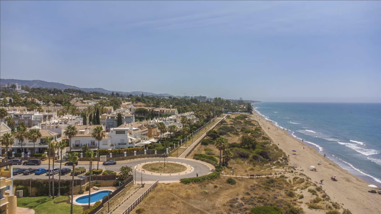 3 bedroom Townhouse for sale in Marbella with pool garage - € 1,375,000 (Ref: 10168404)