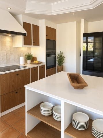 4 soverom Kjedet enebolig til salgs i Marbella med svømmebasseng - € 1 785 000 (Ref: 10168406)