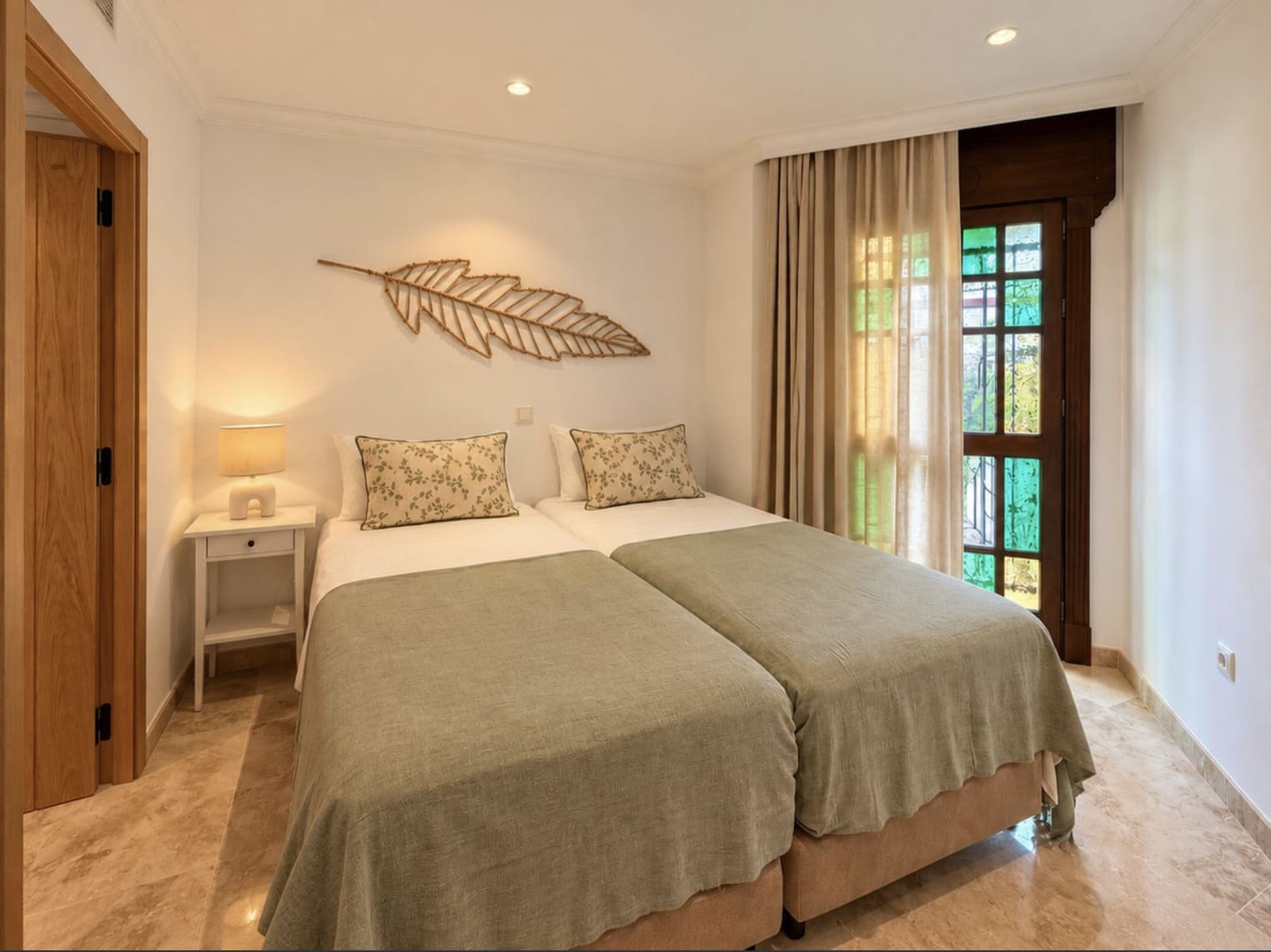 4 chambre Villa/Maison Semi-Mitoyenne à vendre à Marbella avec piscine - 1 785 000 € (Ref: 10168406)