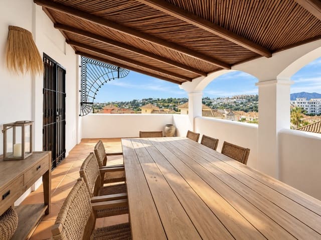 4 soverom Kjedet enebolig til salgs i Marbella med svømmebasseng - € 1 785 000 (Ref: 10168406)