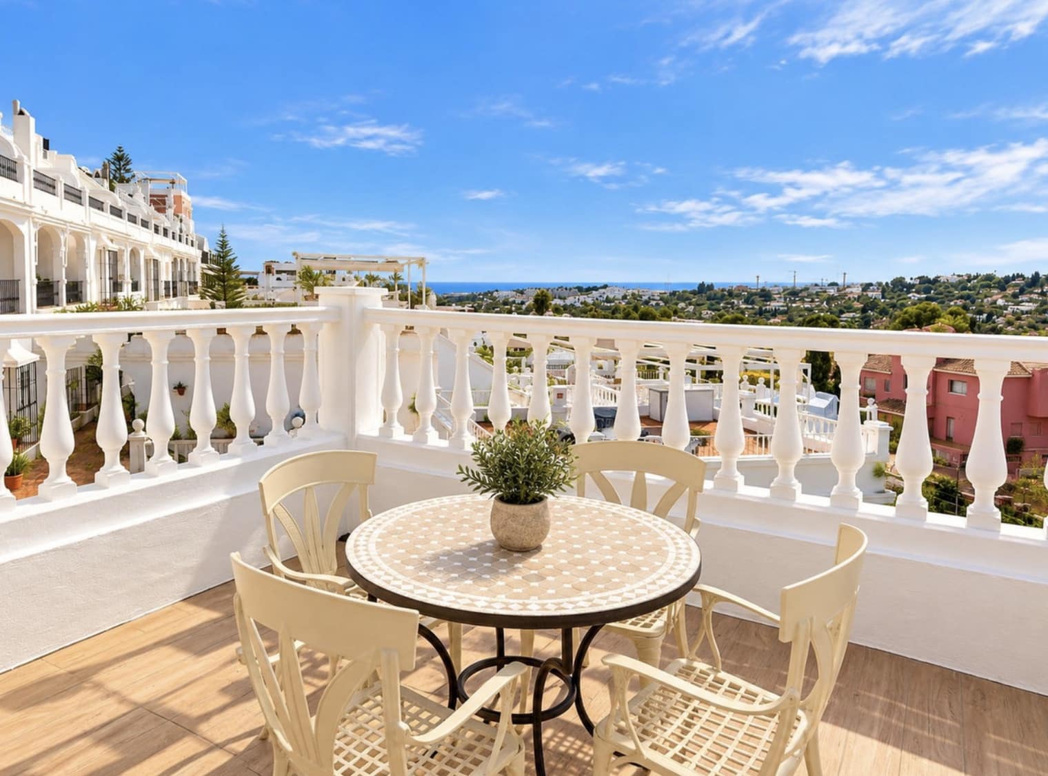 4 chambre Villa/Maison Semi-Mitoyenne à vendre à Marbella avec piscine - 1 785 000 € (Ref: 10168406)
