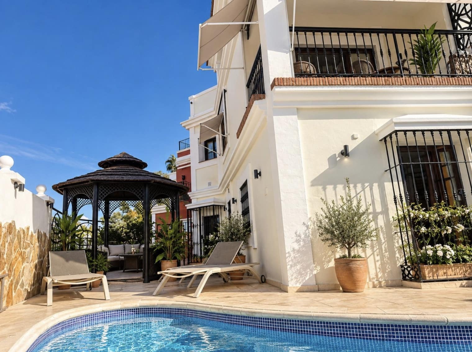 4 chambre Villa/Maison Semi-Mitoyenne à vendre à Marbella avec piscine - 1 785 000 € (Ref: 10168406)