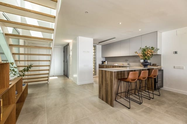 4 soverom Hus til salgs i Estepona med svømmebasseng garasje - € 1 185 000 (Ref: 10168407)