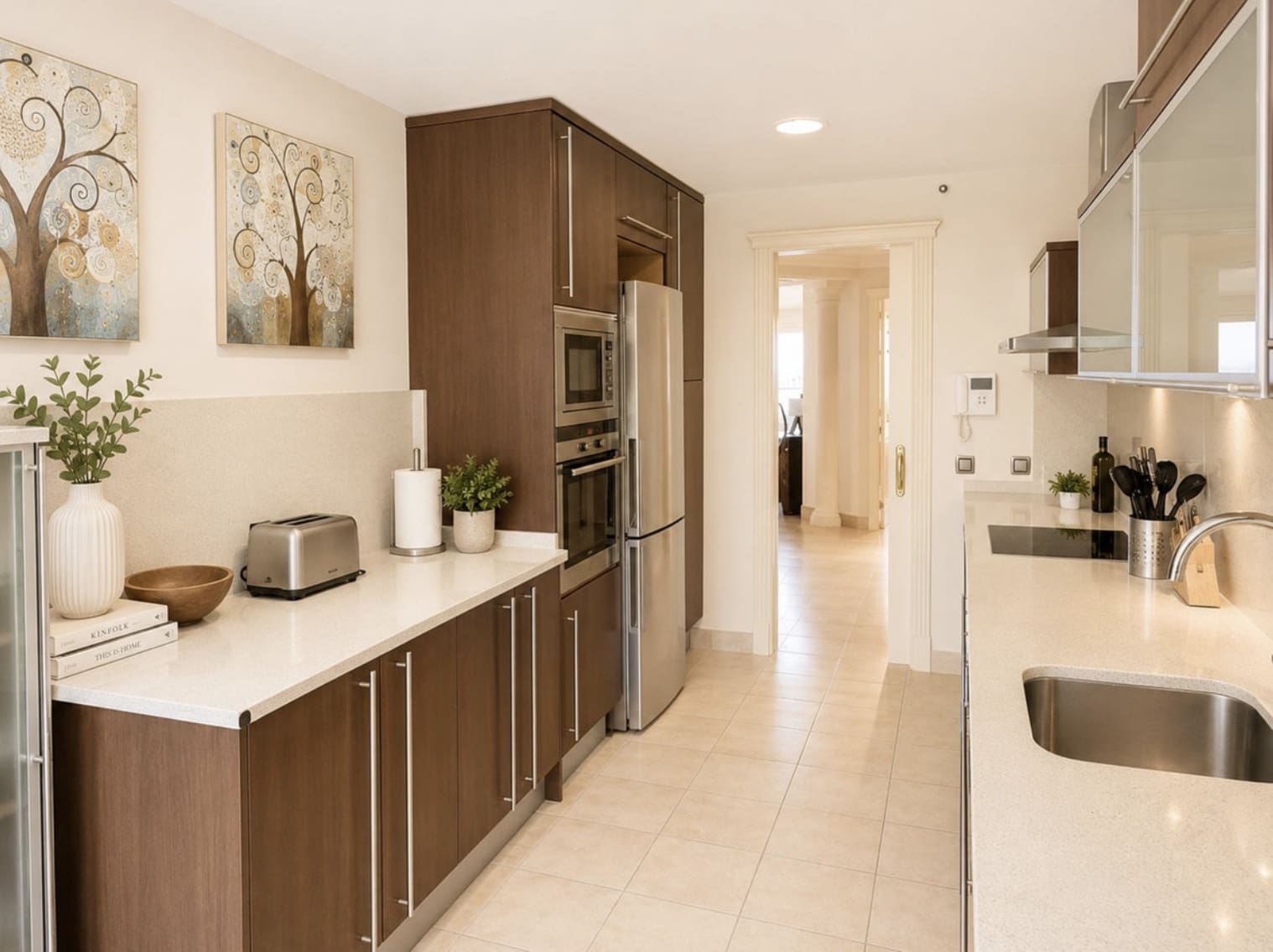 3 bedroom Apartment for sale in Marbella with pool garage - € 950,000 (Ref: 10168408)