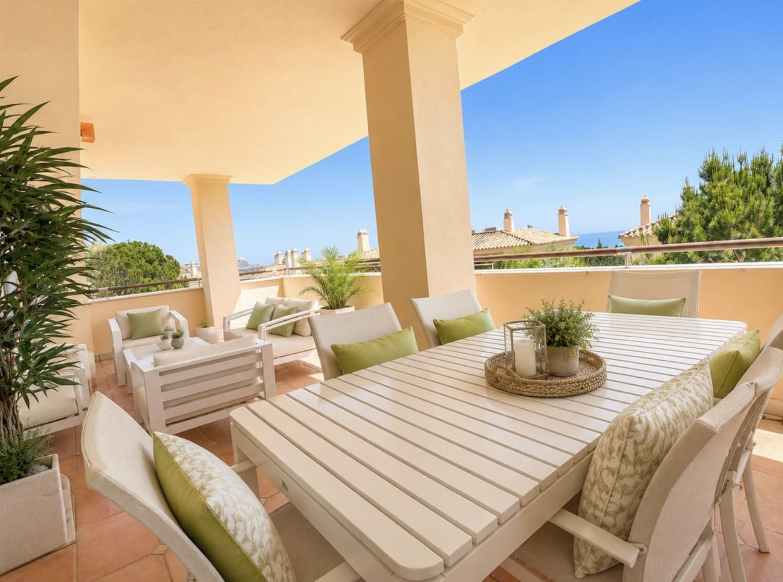 3 bedroom Apartment for sale in Marbella with pool garage - € 950,000 (Ref: 10168408)