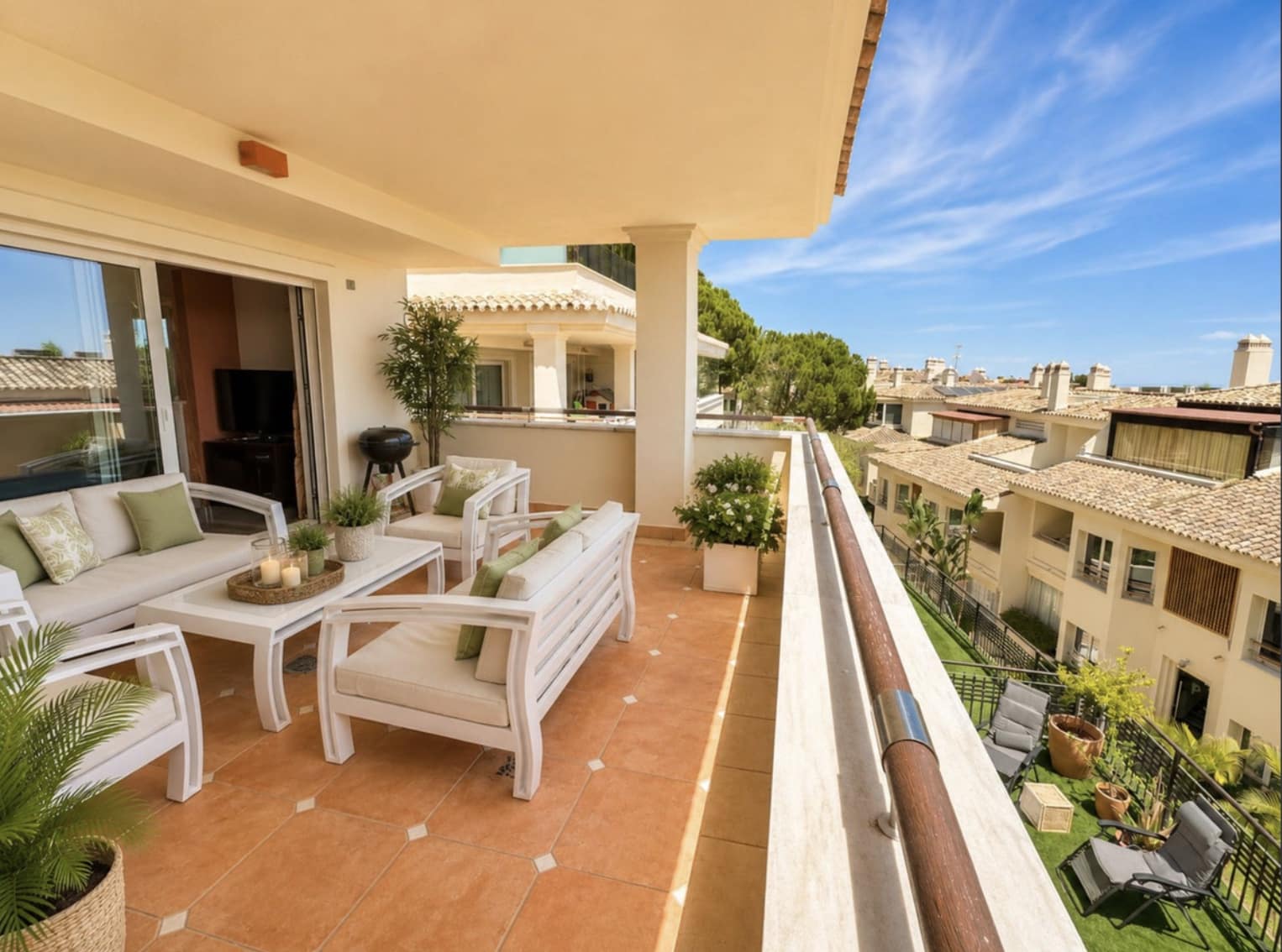 3 bedroom Apartment for sale in Marbella with pool garage - € 950,000 (Ref: 10168408)