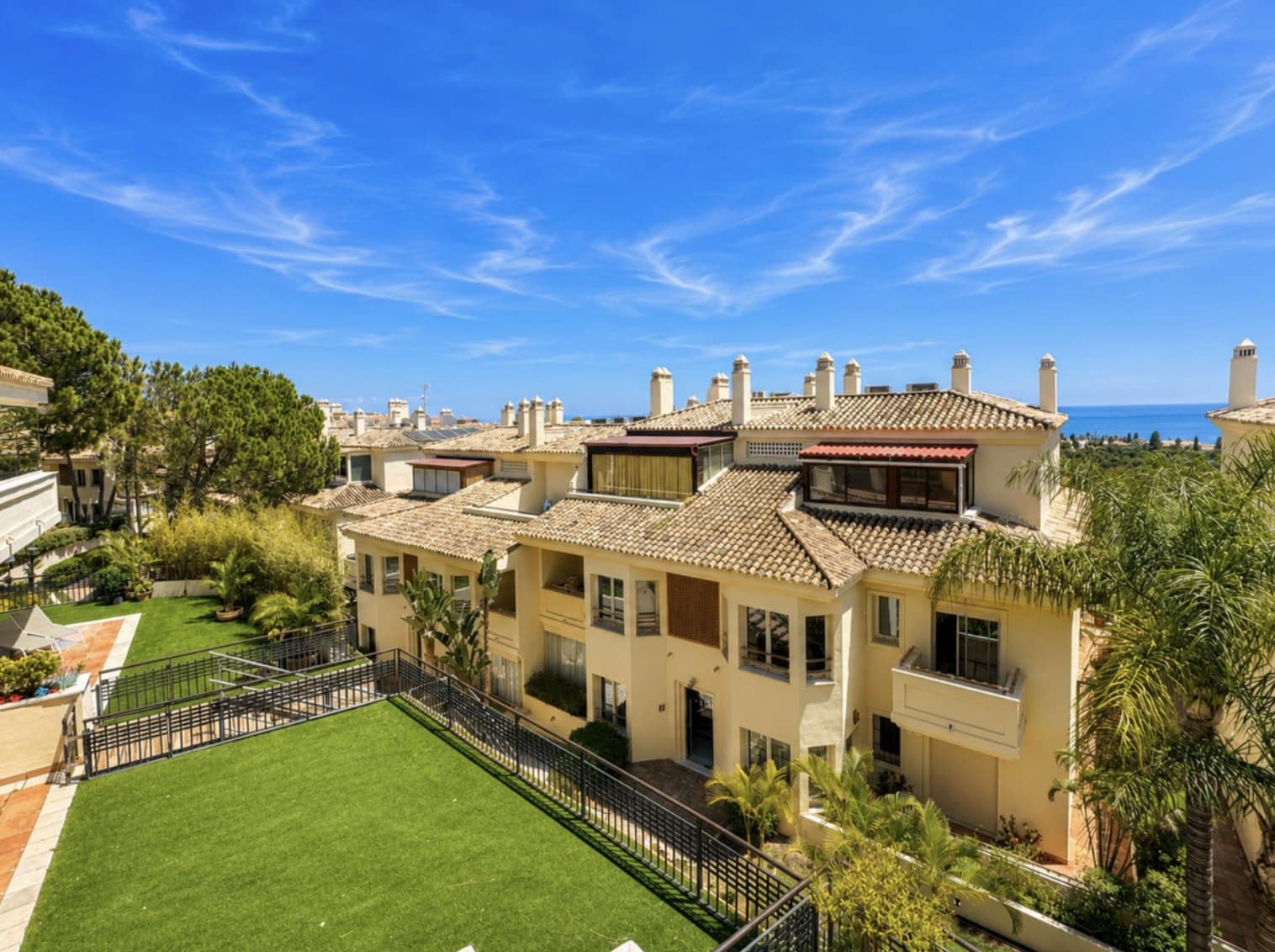 3 bedroom Apartment for sale in Marbella with pool garage - € 950,000 (Ref: 10168408)
