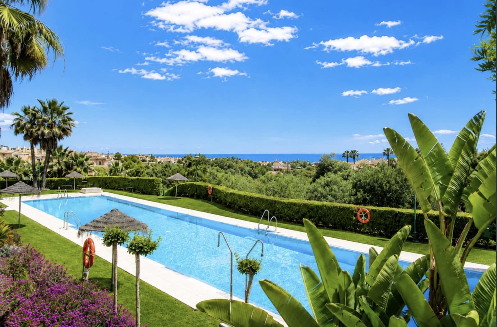 3 bedroom Apartment for sale in Marbella with pool garage - € 950,000 (Ref: 10168408)