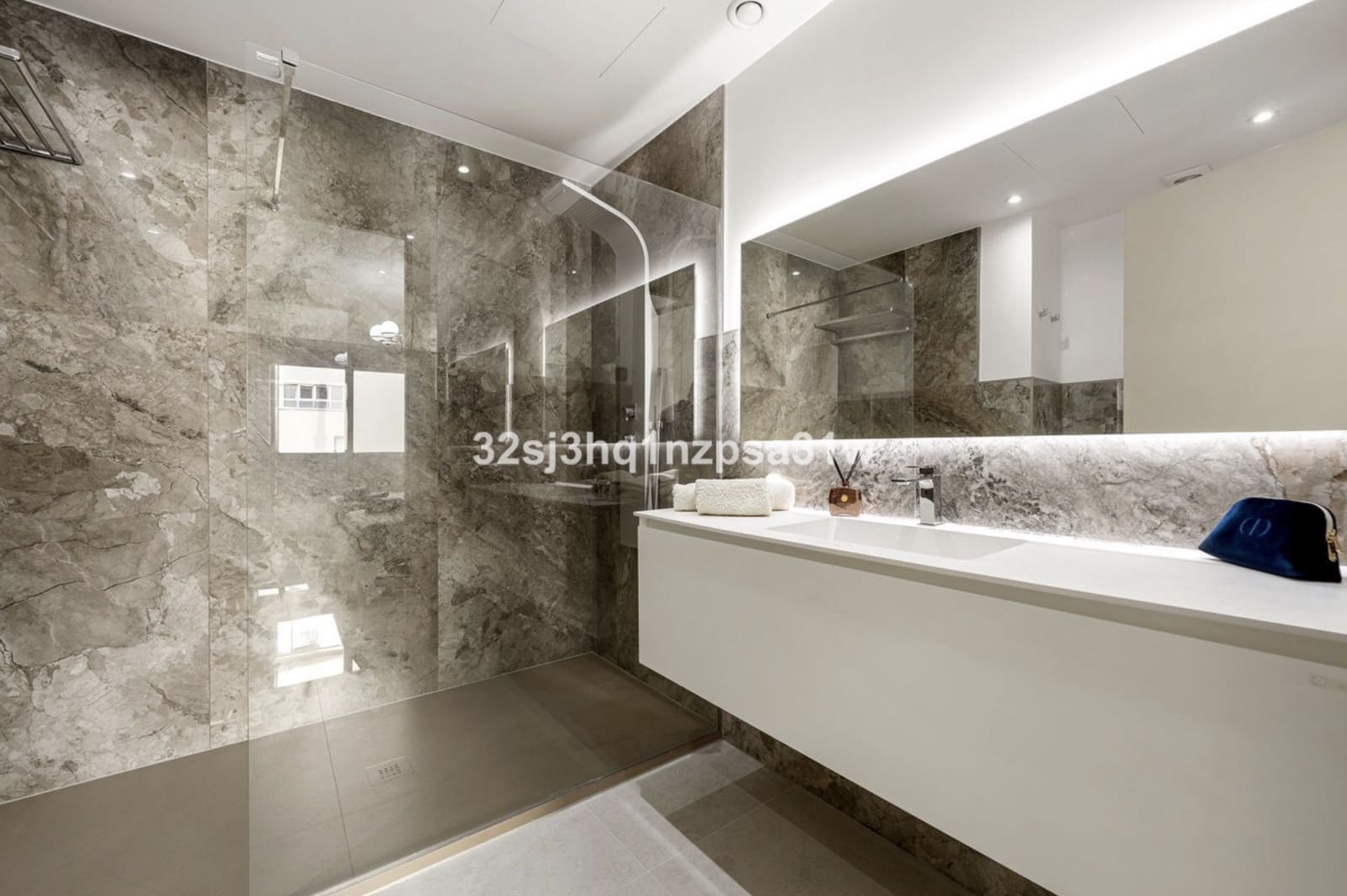 3 slaapkamer Appartement te koop in Puerto Banus met zwembad garage - € 3.050.000 (Ref: 10168409)
