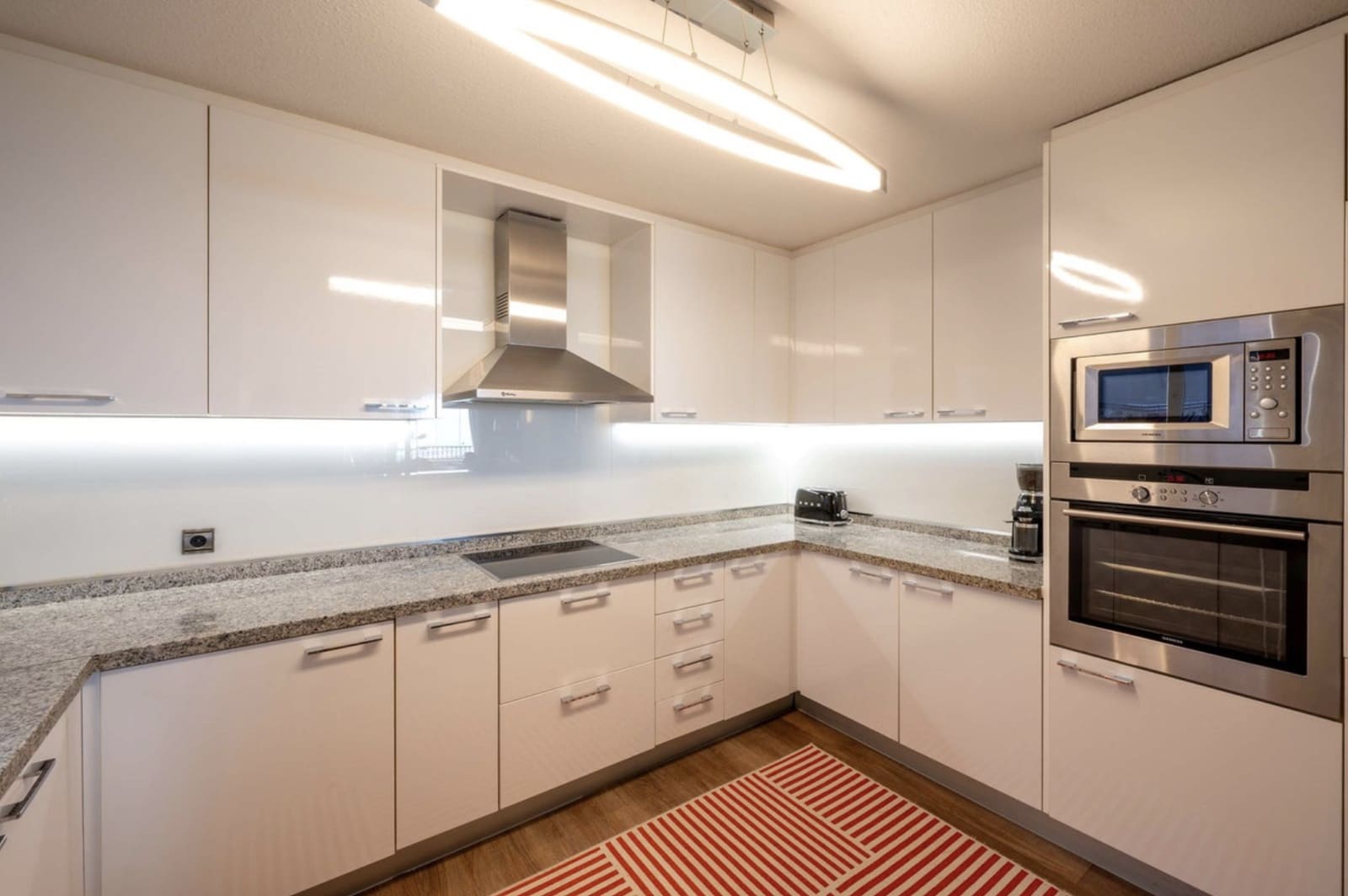 2 sypialnia Apartament na sprzedaż w Calahonda z basenem garażem - 400 000 € (Ref: 10168410)