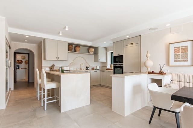 6 soveværelse Villa til salg i El Madroñal, Benahavís med swimmingpool garage - € 4.295.000 (Ref: 10168411)