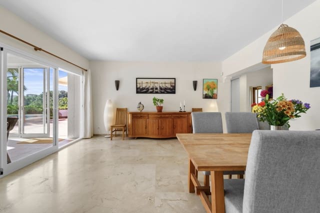 5 soverom Villa til salgs i Calahonda, Mijas med svømmebasseng garasje - € 1 399 000 (Ref: 10168413)