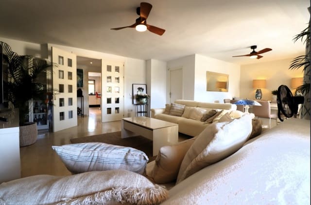 3 soveværelse Penthouse til salg i Marbella med swimmingpool garage - € 1.495.000 (Ref: 10171212)