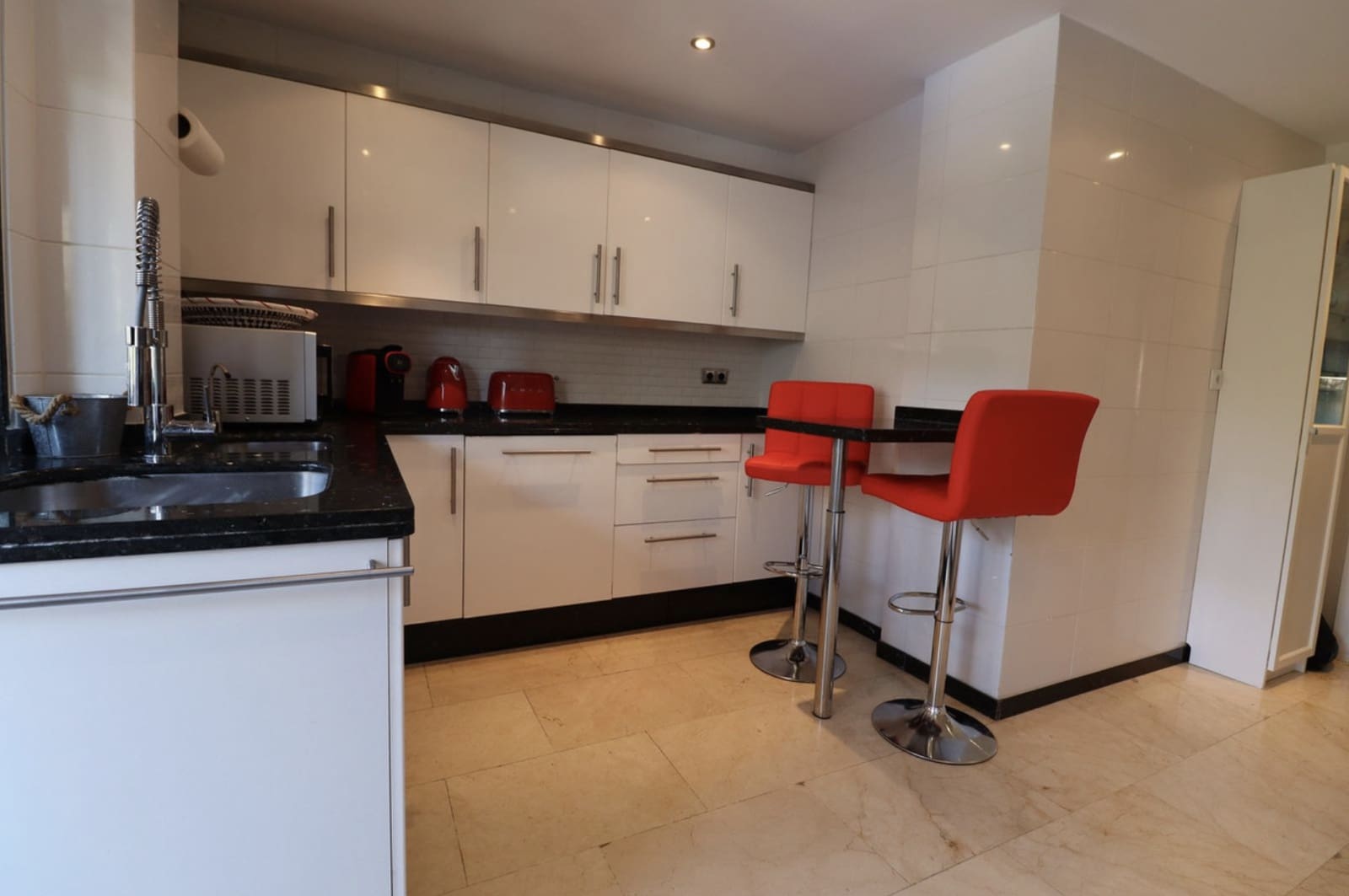 3 soveværelse Penthouse til salg i Marbella med swimmingpool garage - € 1.495.000 (Ref: 10171212)