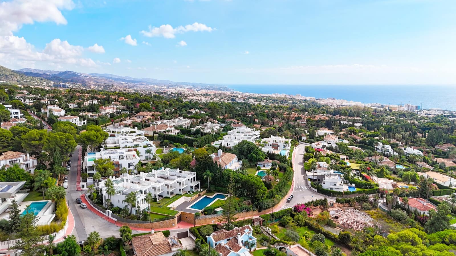 3 bedroom Townhouse for sale in Marbella with pool garage - € 2,300,000 (Ref: 10171214)